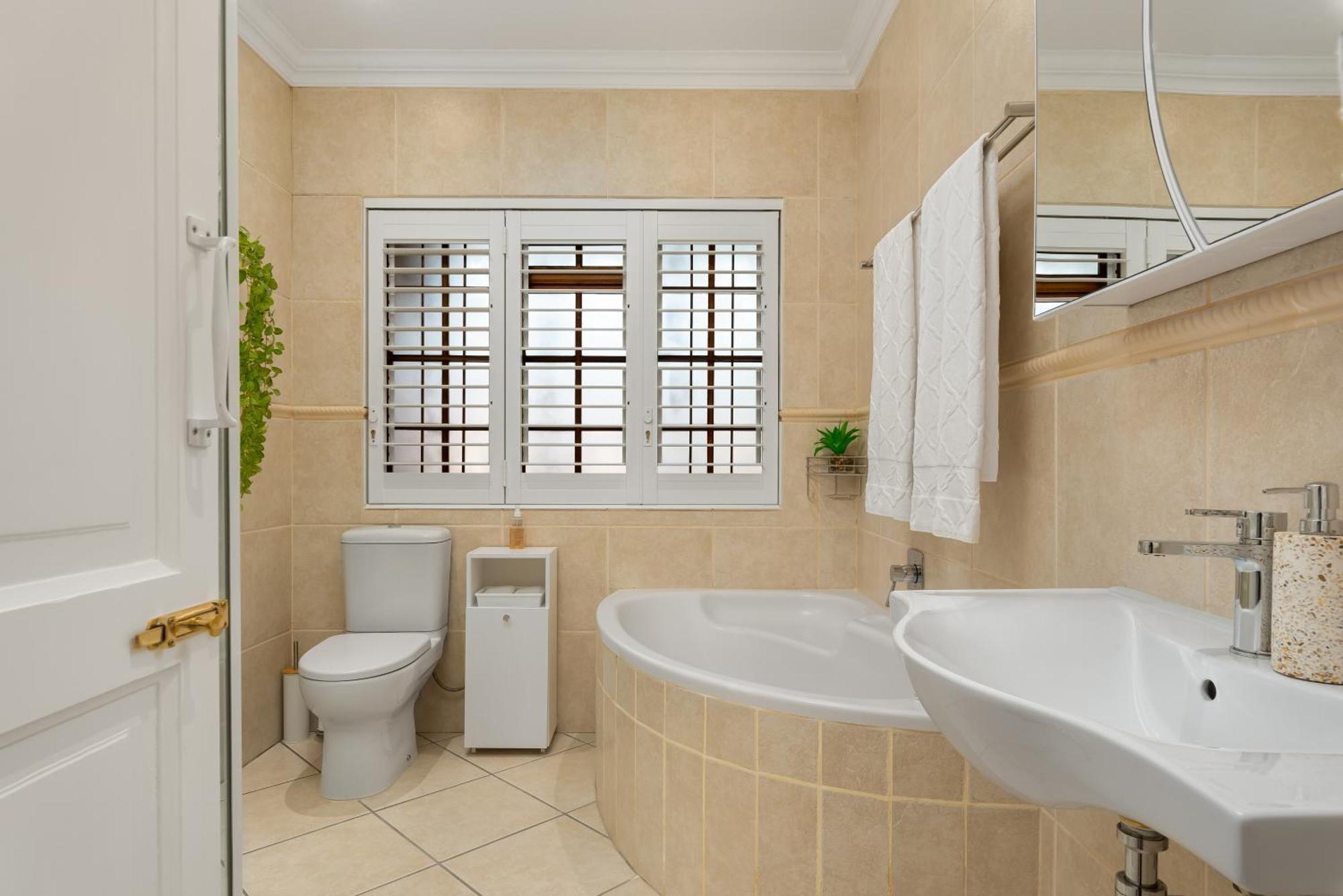 Meerendal Cottage-Affordable Luxury-Private Garden With Pool & Hot Tub 开普敦 外观 照片